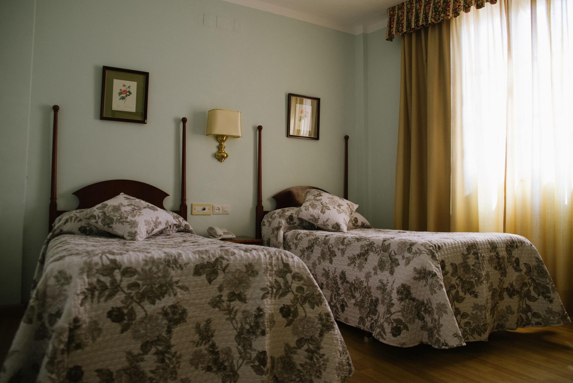 Hotel Sierra De 아레세나 외부 사진