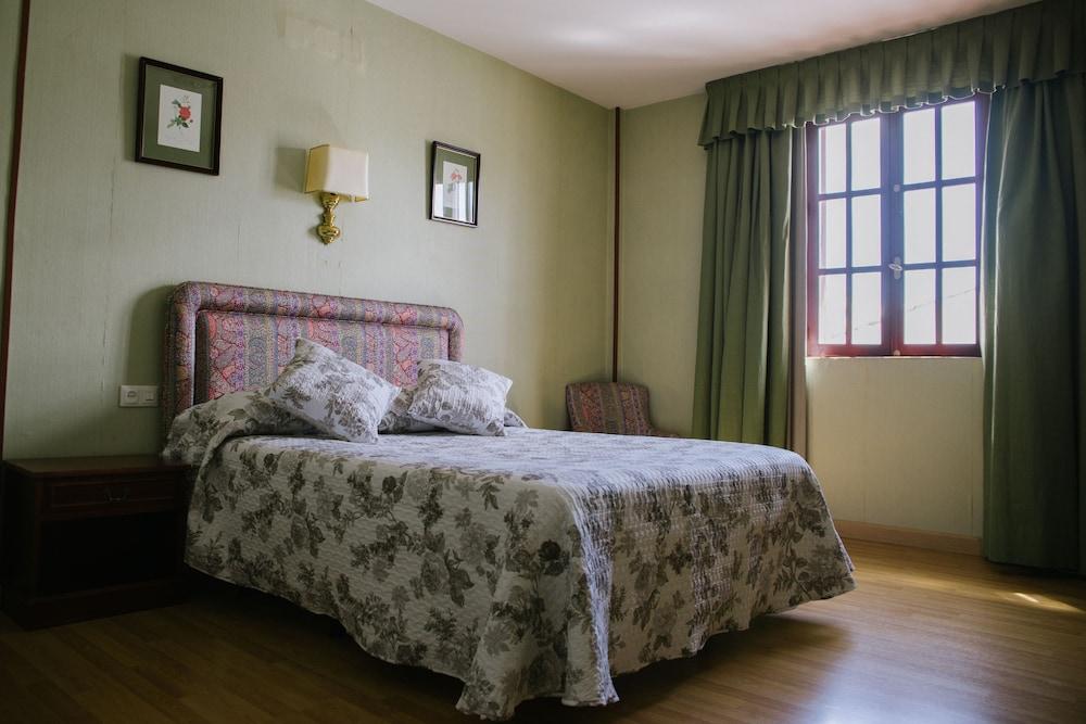 Hotel Sierra De 아레세나 외부 사진