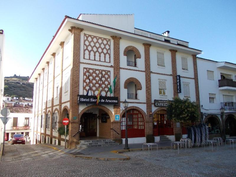 Hotel Sierra De 아레세나 외부 사진
