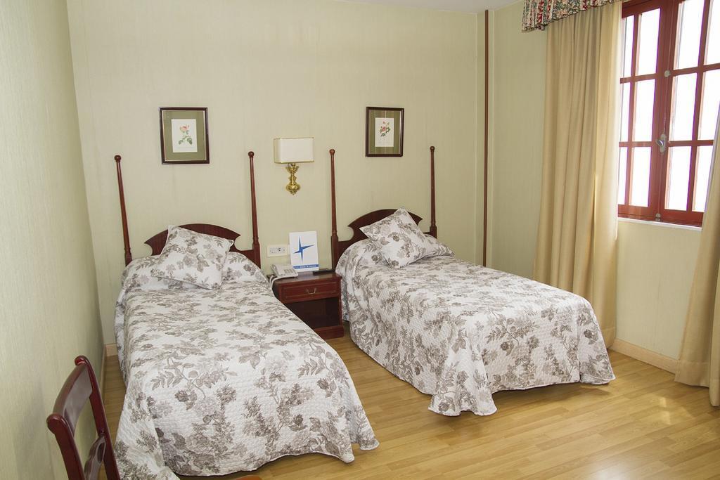 Hotel Sierra De 아레세나 외부 사진