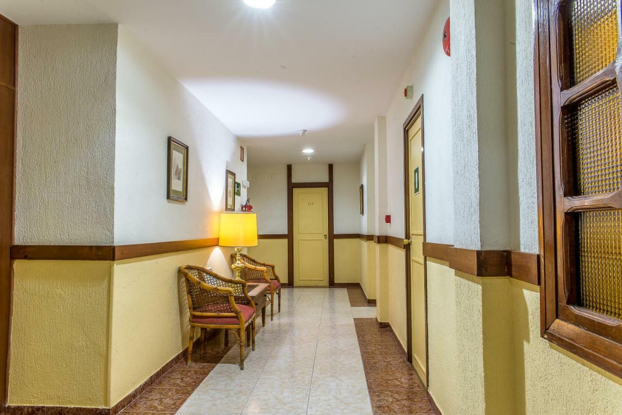 Hotel Sierra De 아레세나 외부 사진