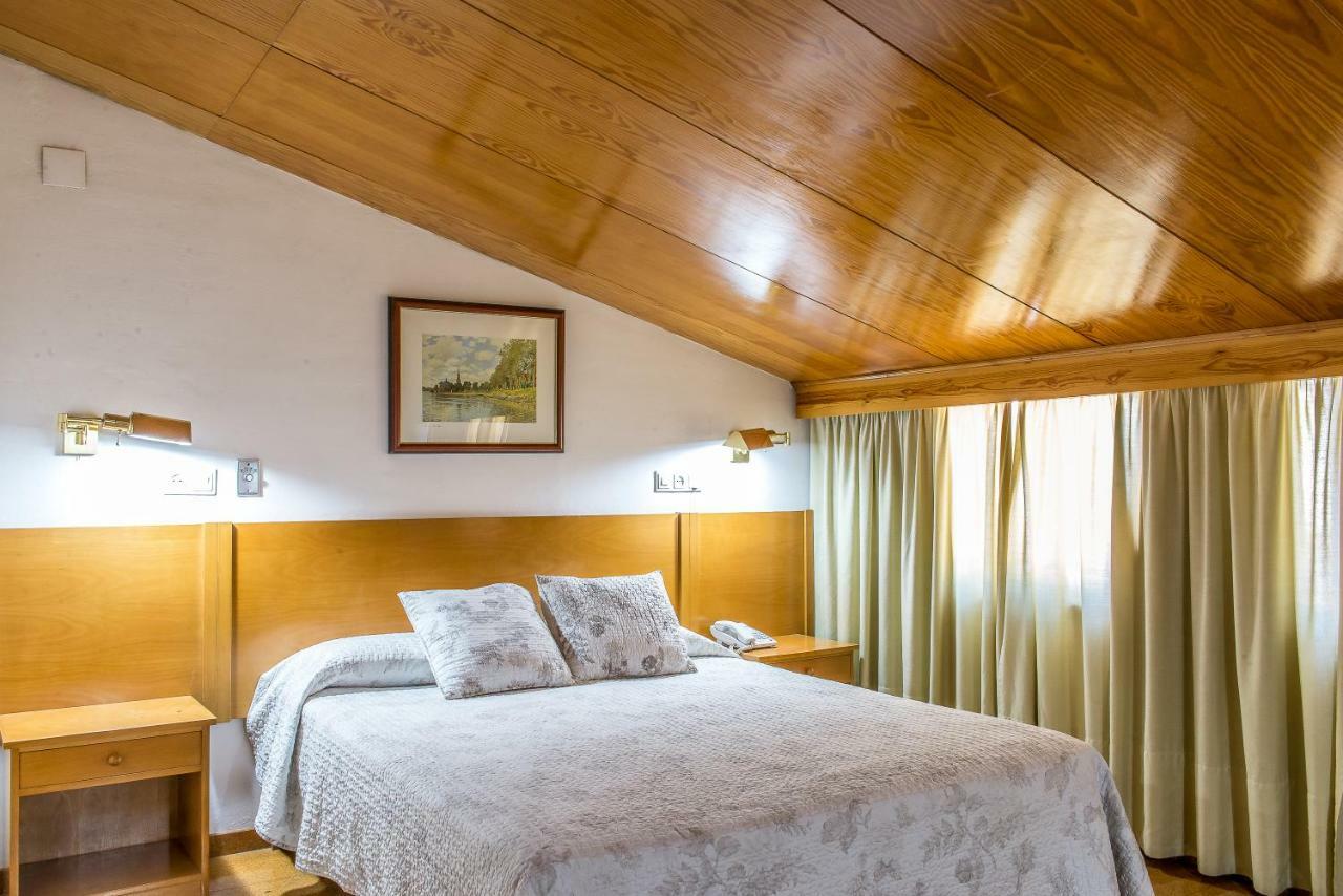 Hotel Sierra De 아레세나 외부 사진