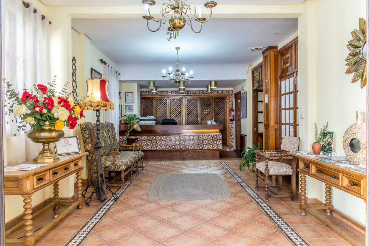 Hotel Sierra De 아레세나 외부 사진